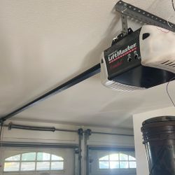 9’ Garage Door 