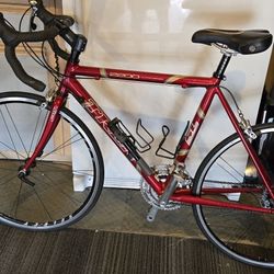 Trek 2200 Road Bike