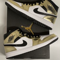 Brand New Jordan 1 Mid”METALLIC GOLD” In Men’s 9.5