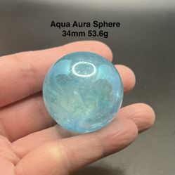 Aqua Aura Genuine Quartz Sphere 53.6g 34mm