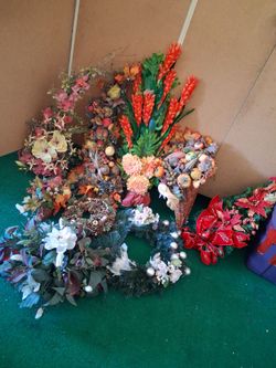 Silk flower arrangements Christmas door Arrangements