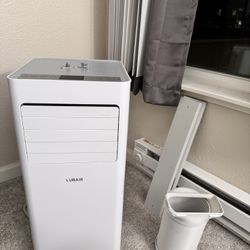 Portable Air conditioner 8000 BTU - Rarely Used