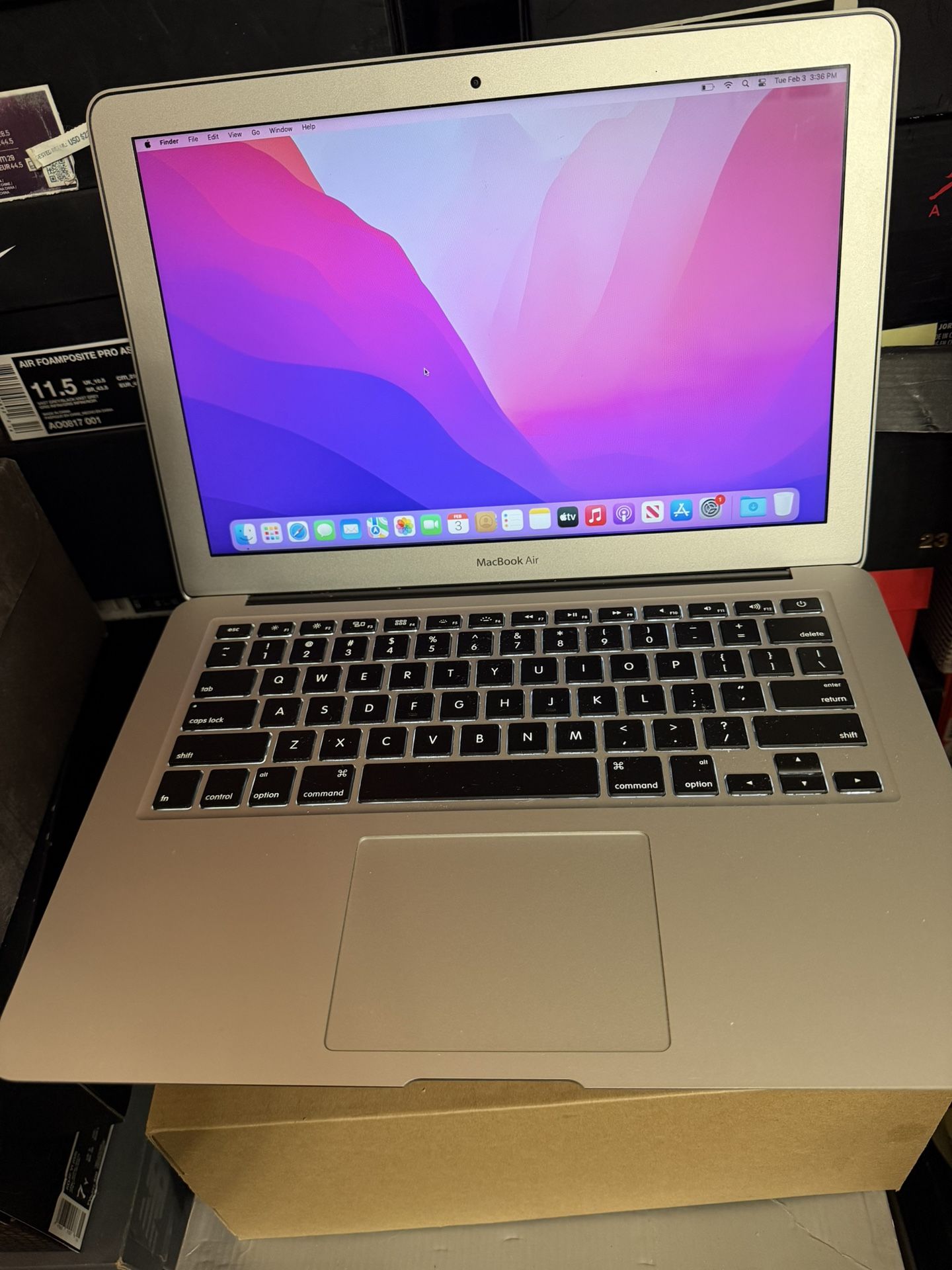 2017 Apple MacBook Air 13inch With Charger USED But Works Perfect