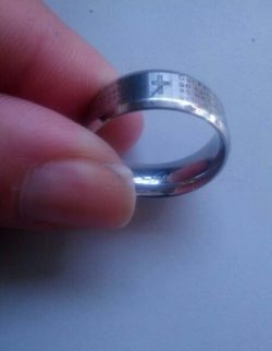 Size 10 men's stainless steel wedding ring