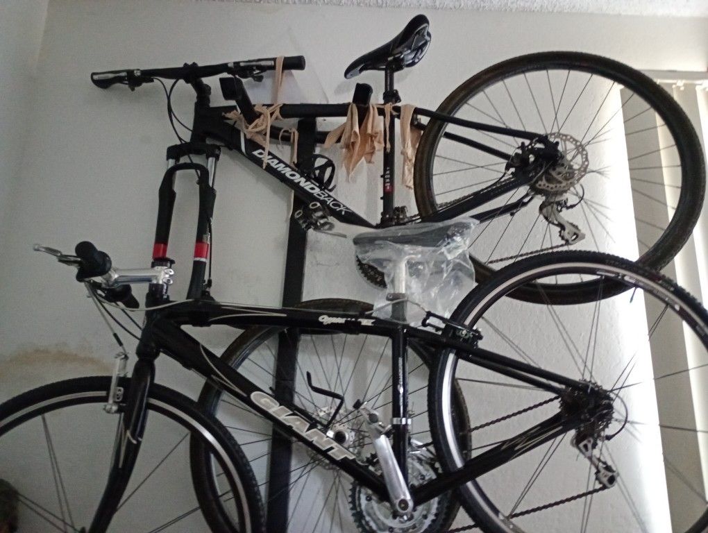 Mt Bikes Like New Best Offer