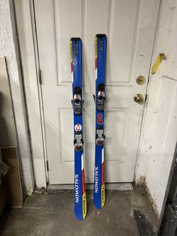 Salomon Team Skis w/ Bindings Good condition, ready to ride. Normal cosmetic wear, no major damage. Bindings included. Great for beginner to intermedi