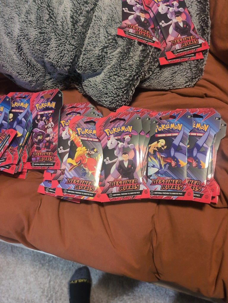 Destined Rivals Sleeved Booster