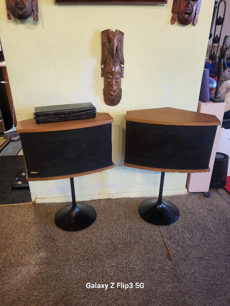 Vintage Bose 901 Series VI Speakers, with Equalizer
