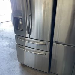 Samsung Beverage Door Fridge 