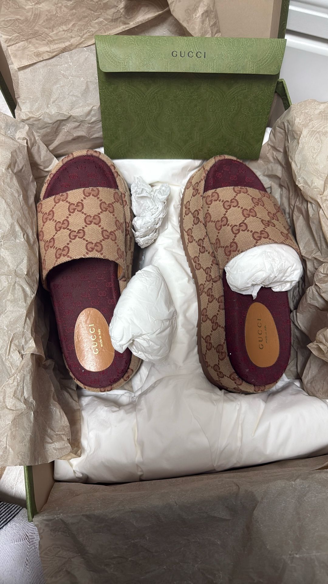 Gucci slip on