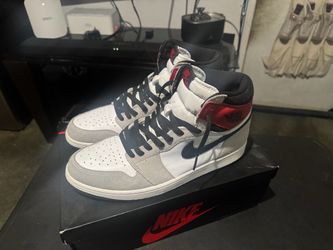 Air Jordan 1 Retro High OG Sneakers size 13