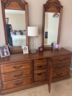 Ca King Oak Bedroom Set
