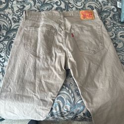 LEVI’S / 34 X 30 / 559