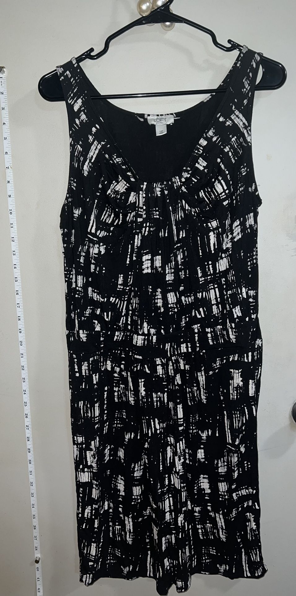377 Ann Taylor Loft Petite Dress Black Sleeveless 12P
