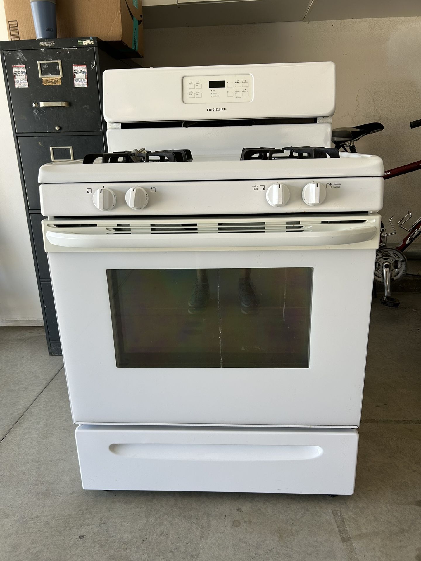 Frigidaire Gas Stove