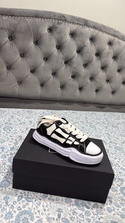 Skeleton shoes
