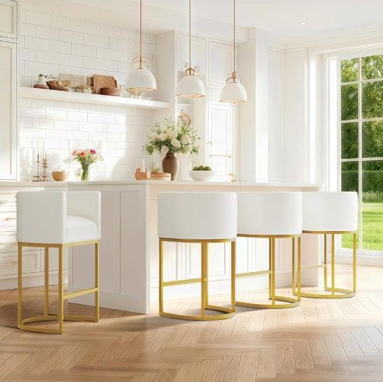 4 Bar Stools