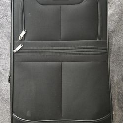 TRAVELING LUGGAGE SUITCASE