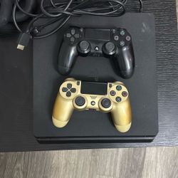 Ps4 With 2 Controllers 