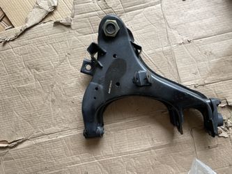 Nissan Trucks Lower Control Arms With Ball Joints (New)