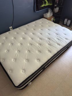 Full size mattress