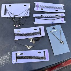 5 Fashion Necklaces Claire’s