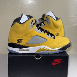 Jordan 5 Retro "Tokyo" - Size 9
