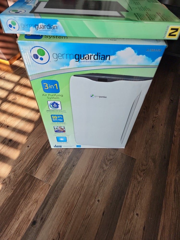 GermGuardian Air Purifier With Brand New Original True HEPA Filter