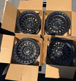 17” KMC IMS552 BLACK FIRM!