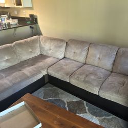 Curb alert, free large Plush sectional sofa