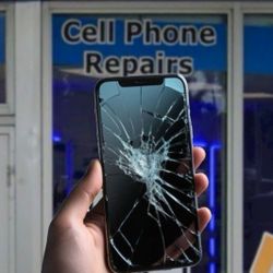 iPhone Screen / LCD - Hialeah 