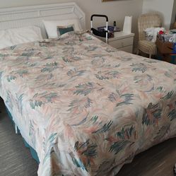 Queen size bedroom outfit