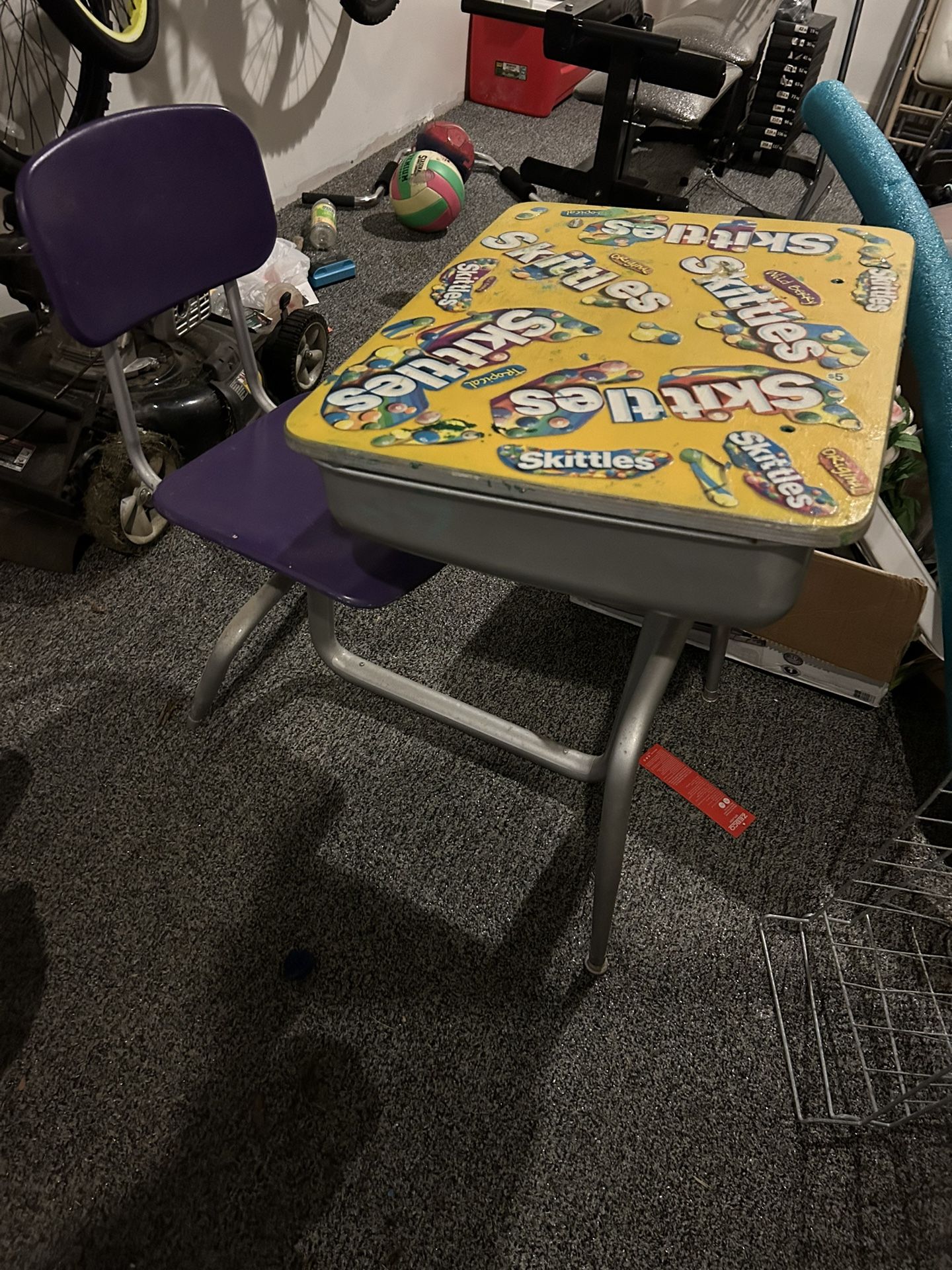 Metal One Piece Desk