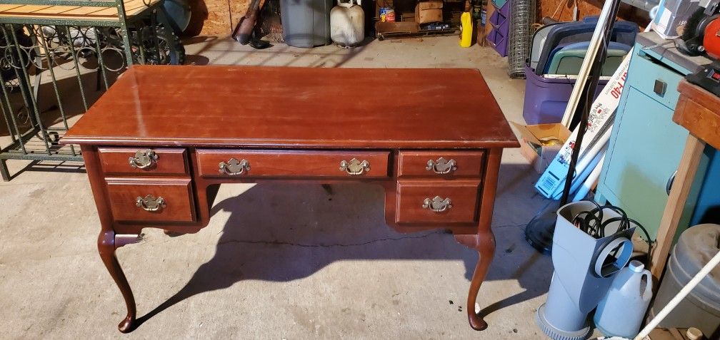 Antique Queen Ann Desk