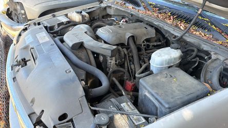 Complete 5.3 V8 GMC Or Chevy Engine and computer, Running great