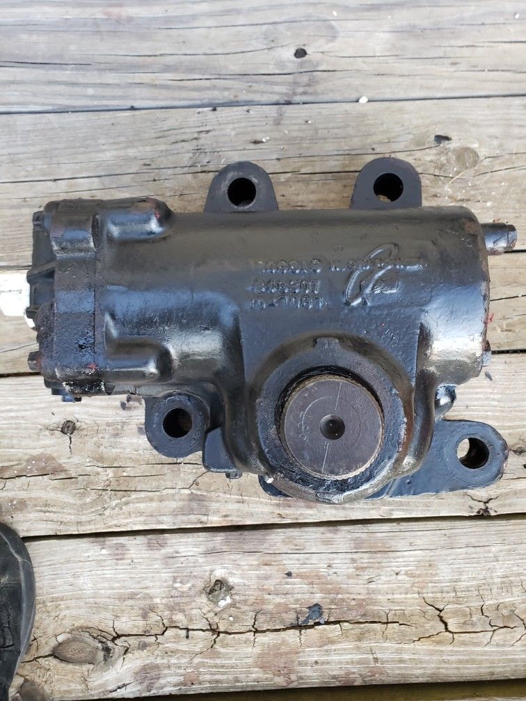 Steering Gear Box Core Interchange With Tas 65079 Kw W900l 275.00