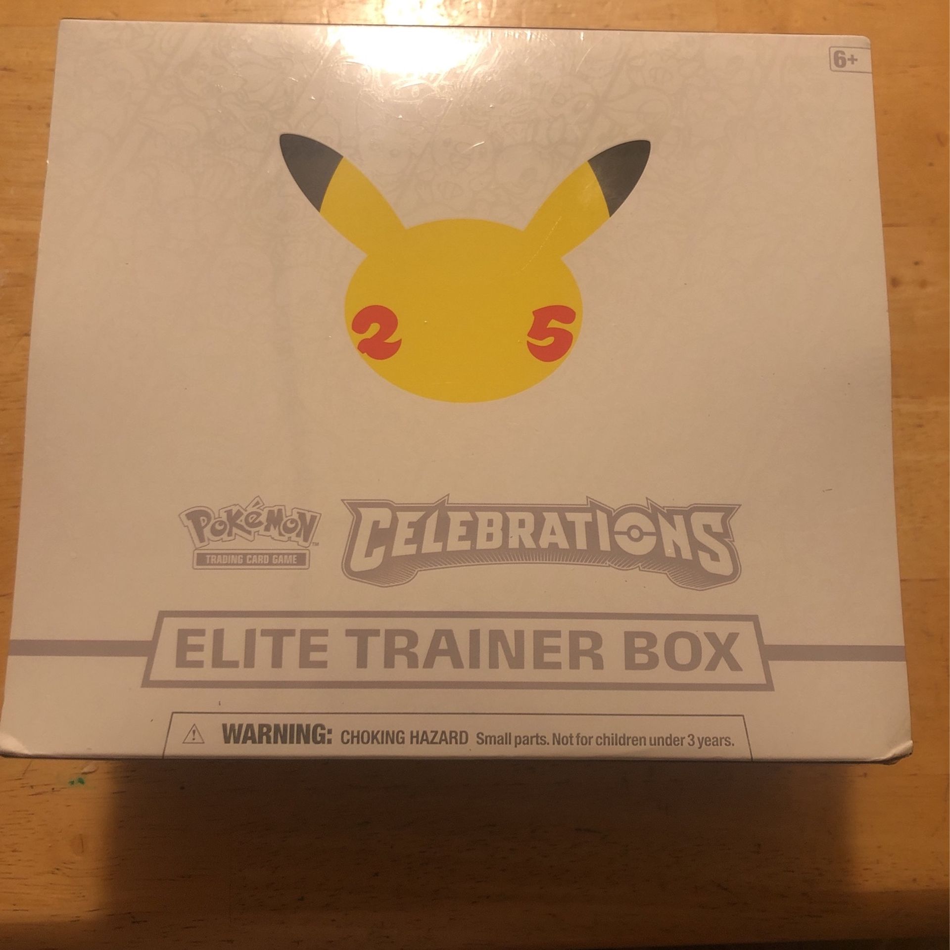 Pokémon Elite Trainer Box SEALED 