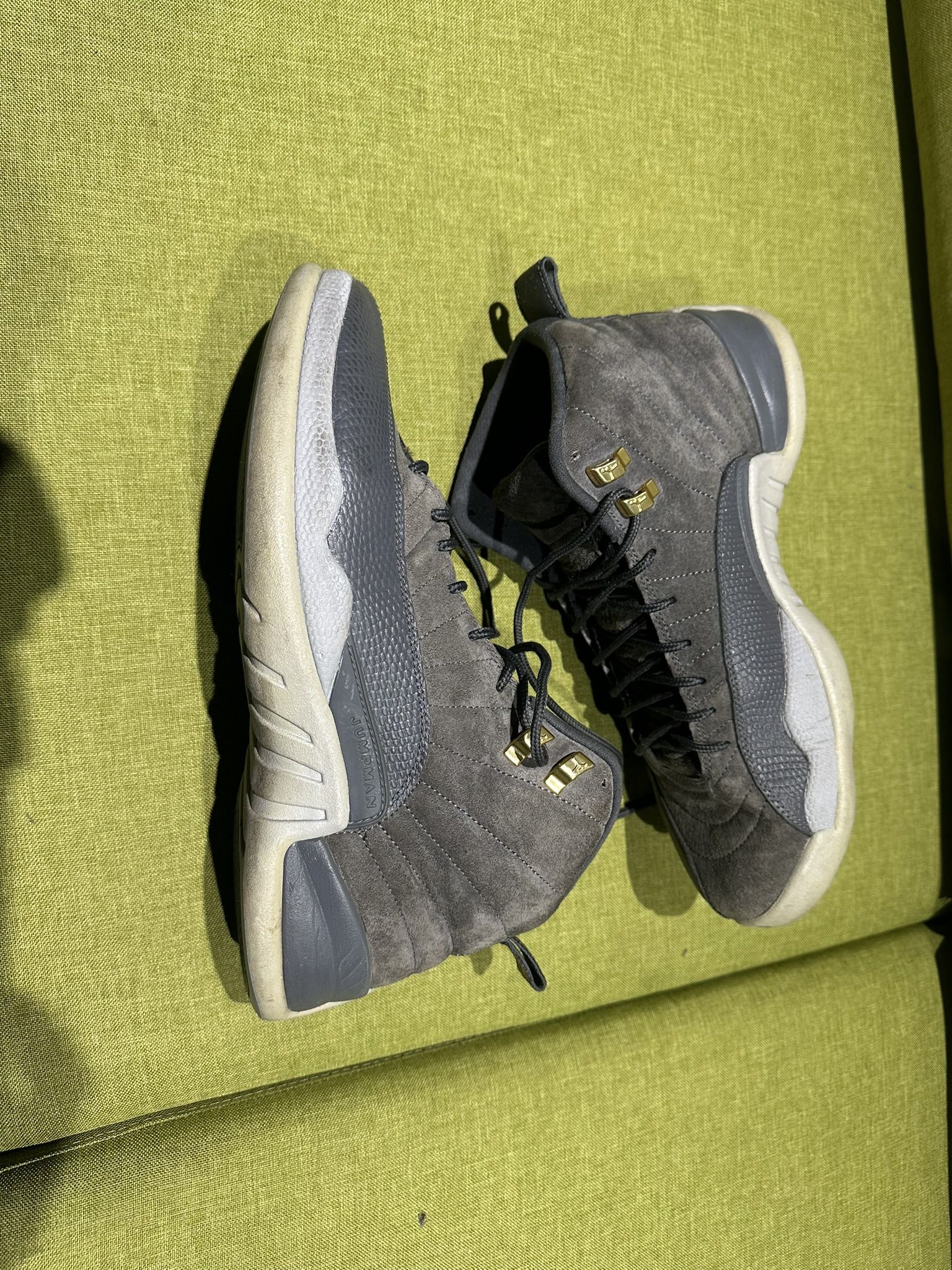 Jordan Retro 12 Wolf Grey