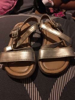 Gold sandals Size 6