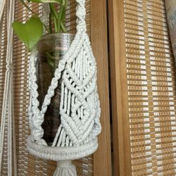 Macramé Plant Holder 