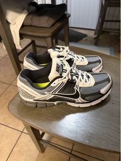 Vomero 5 men size 10M used good conditions
