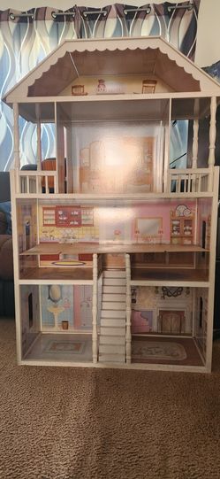 Doll house