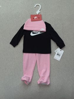 Nike Baby Girls’ 3 Piece Set