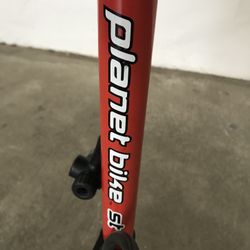 Planet bike bike pump