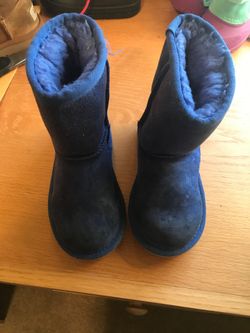 Ugg navy blue with sparkles 9 toddler