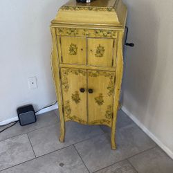Antique Victorola Armoaire With Drawer