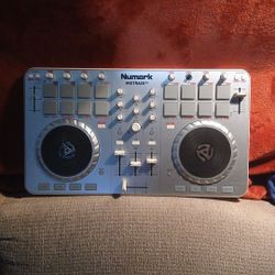 Numark Mixtrack 2
