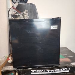 Black Refrigerator 1.8 Cubic Ft