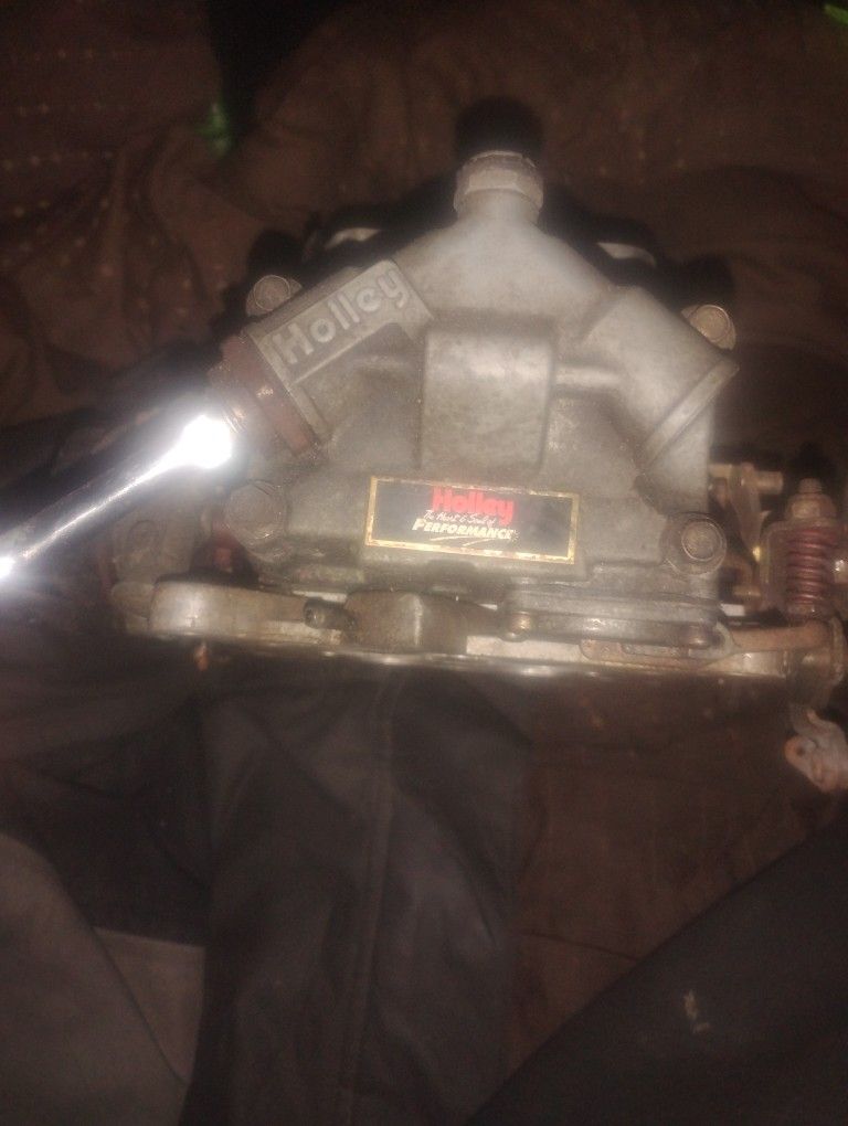 Holley 4 Barrell 3310-8 750 CFM Carburetor Used