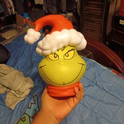 Grinch Popcorn Bucket 
